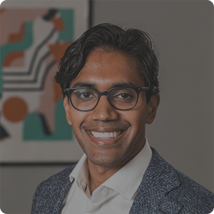 Vik Sasi front Vik Sasi